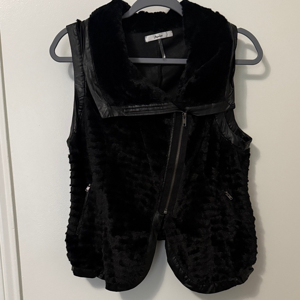 Papaya Black Faux Fur Vest with Zipper